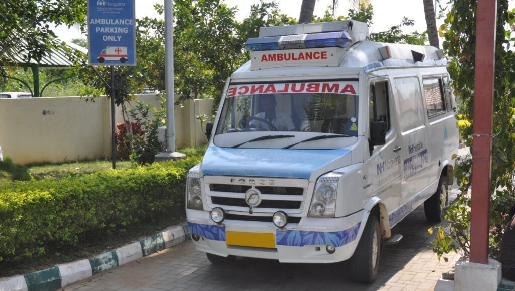 24/7 ICU care at home in Gujarat